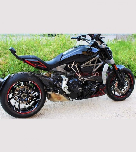 Anpassbare Sticker-Kits mit Radprofilen - Ducati XDiavel
