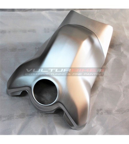 Cover serbatoio allungata verniciata con effetto alluminio spazzolato - Ducati Panigale V4 / Streetfighter V4 