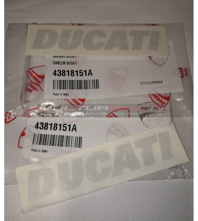 Par de calcomanías originales Ducati color aluminio cepillado
