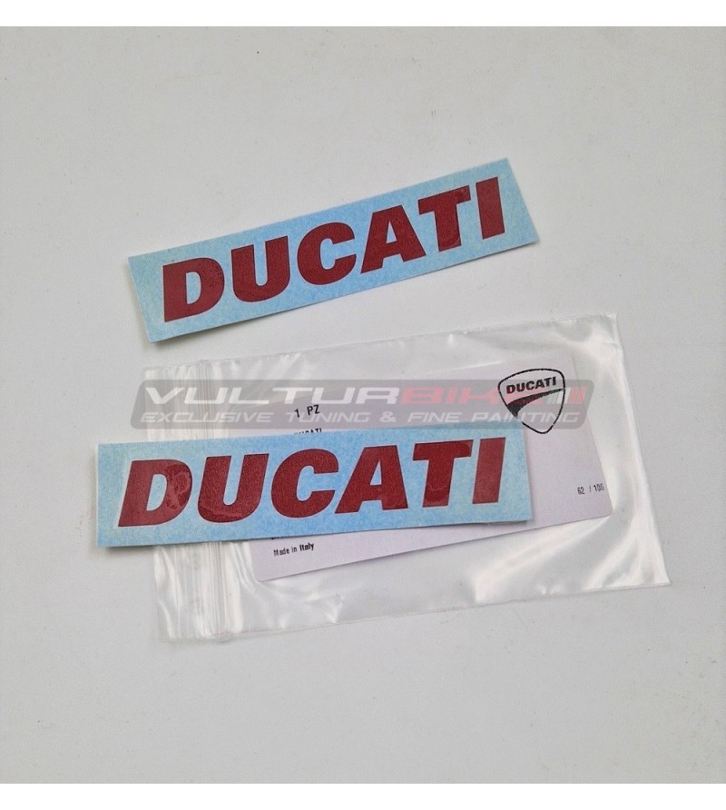 Coppia di decalcomanie originali Ducati colore rosso