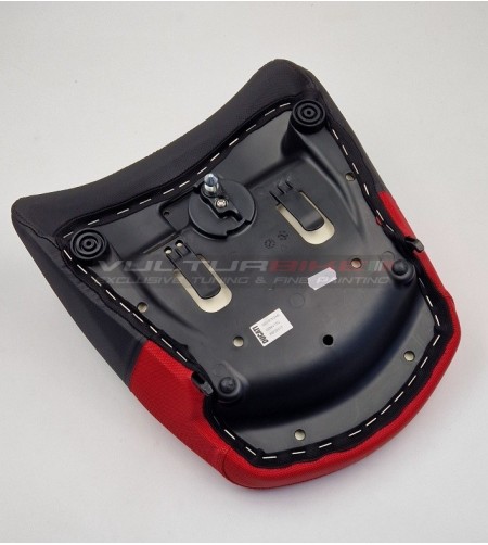 Red black passenger seat Ducati Multistrada V4 / V4S / Pikes Peak 