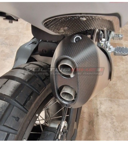 Carbon exhaust silencer cover for Ducati DesertX