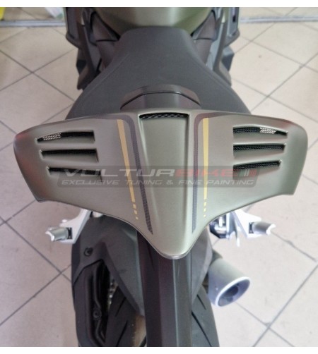 New custom carbon tail storm green - Ducati Streetfighter V2