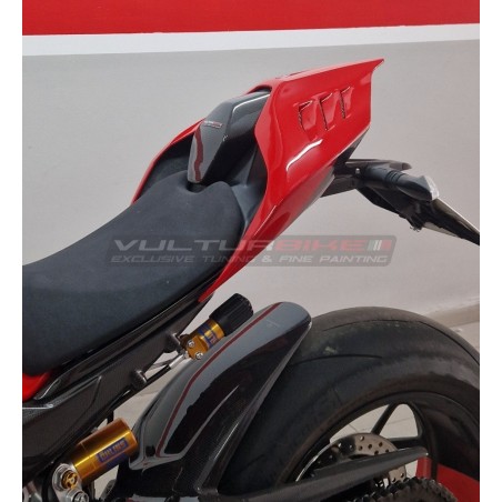 Custom carbon tail - Ducati Panigale V4R 2023