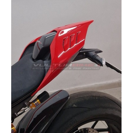 Custom carbon tail - Ducati Panigale V4R 2023