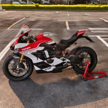Maßgeschneiderte Verkleidungen in italienischer Tricolor-Version - Ducati Panigale V4 2022 / 2024