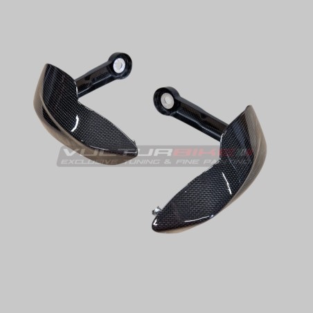 Guardamanos de carbono, nueva línea deportiva para Ducati Multistrada