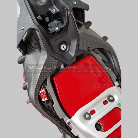 Fianchetti laterali sotto codone in carbonio - Ducati Panigale V4