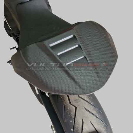 Housse de selle en carbone avec rainures - Ducati Diavel V4