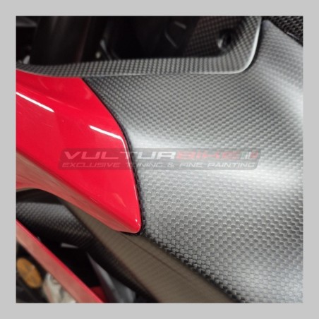 Carbon fiber fairing side panels for Ducati Panigale V4 / V4S