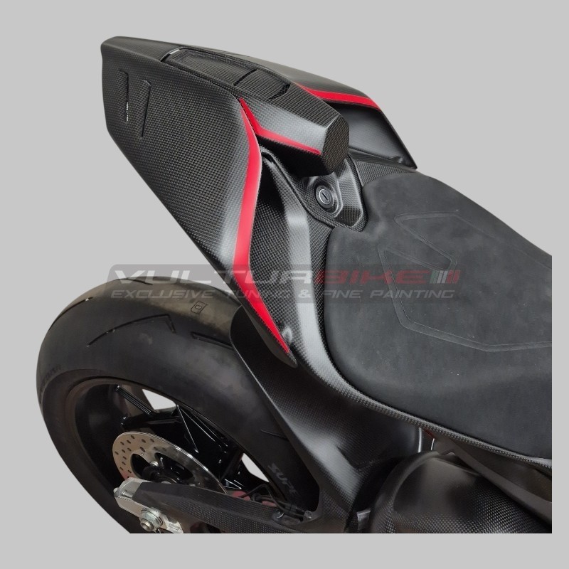 Cola de carbono personalizada - Ducati Panigale y Streetfighter V4 / V4S