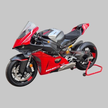 Tankabdeckung aus gebürstetem Aluminium mit Carbon-Streifen - Ducati Panigale / Streetfighter V4 / V4S